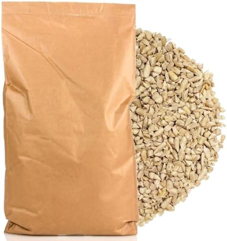 CountryMax Sunflower Chips Medium Sized Shelled No Waste Bird Seed