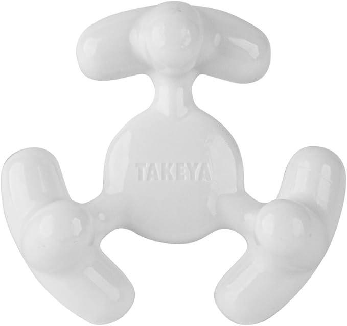 Takeya 24 oz Tritan Plastic Shaker Bottle - Premium BPA Free Protein Shakes Mixer, Leakproof Spout Lid, Shatterproof, Cloud White