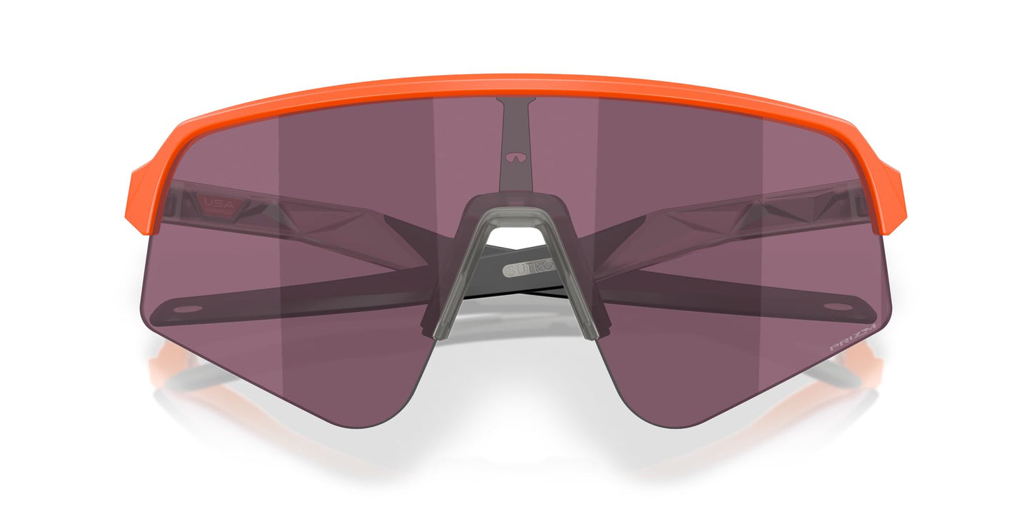 Oakley Men's OO9465 Sutro Lite Sweep Rectangular Sunglasses, Matte Neon Orange/Prizm Road Black, 39 mm