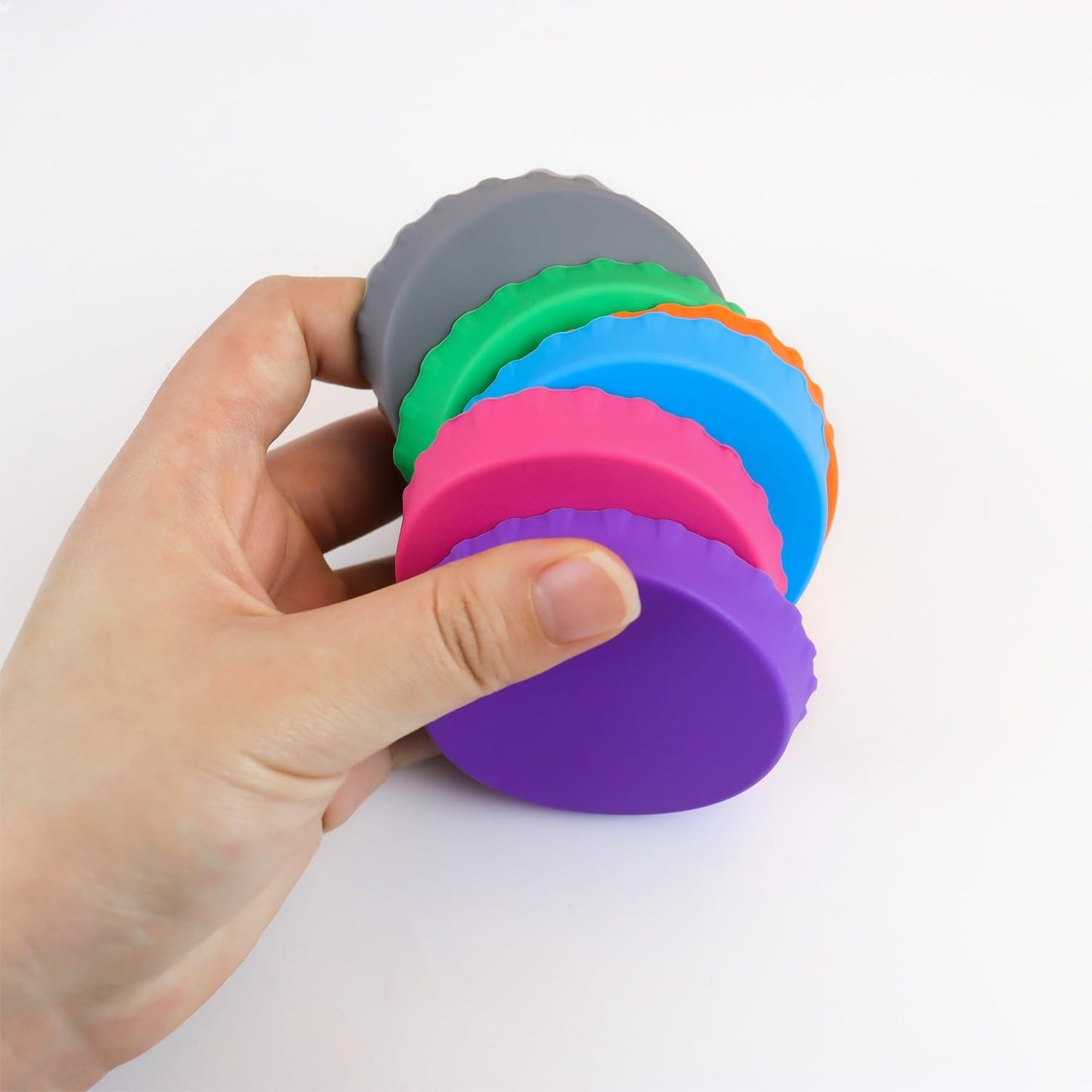 6 Pack Silicone Soda Can Lids Silicone Cans Covers for Beverage Soda Drink Reusable Beer Can Cover Lid Can Saver for Coke Juice Can Stopper Protector Fits Standard Cans (6 Colors)