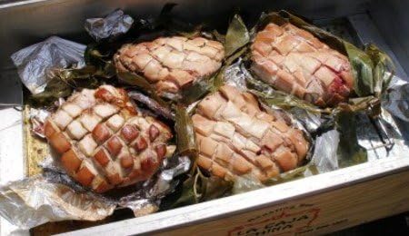 Latin Touch Caja China Roasting Box Pig Roaster 100lbs, Charcoal, Large Capacity Roasting Box Design with Accessories, 2 Steel Racks, Free Cookbook & Bear Paws