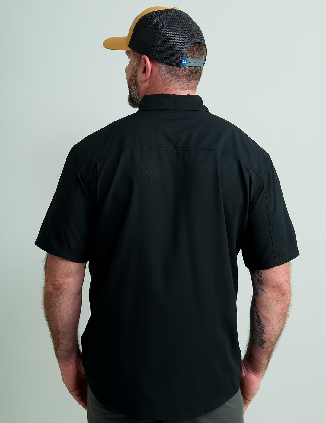 HUK Standard Tide Point Solid Short Sleeve Shirt, Button Down for Men, Black, X-Large