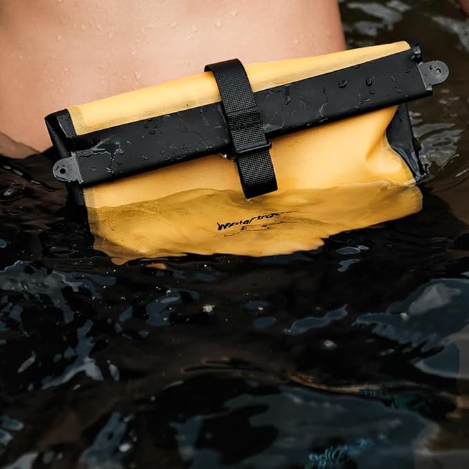 Waterproof Snorkeling Bag Waterproof Fanny Pack Waist Bag Canoe Kayaking Rafting Surfing Swimming Boating Paddle Board IPX8 (Yellow)