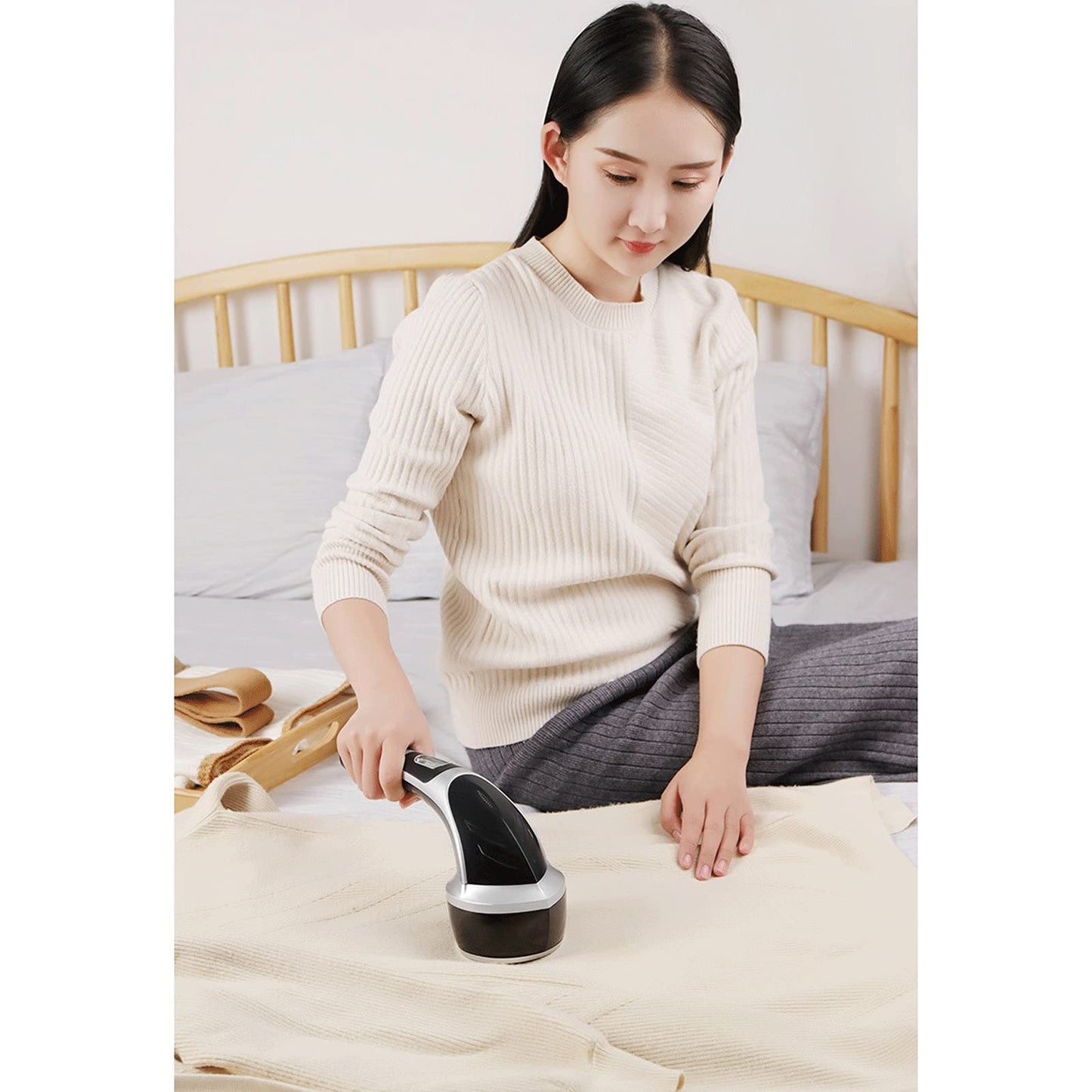 Fabric Shaver Defuzzer Electric Lint Remover USB Rechargeable Pill Fuzz Remover for Clothes Couch Blanket Lint Remover Sweater