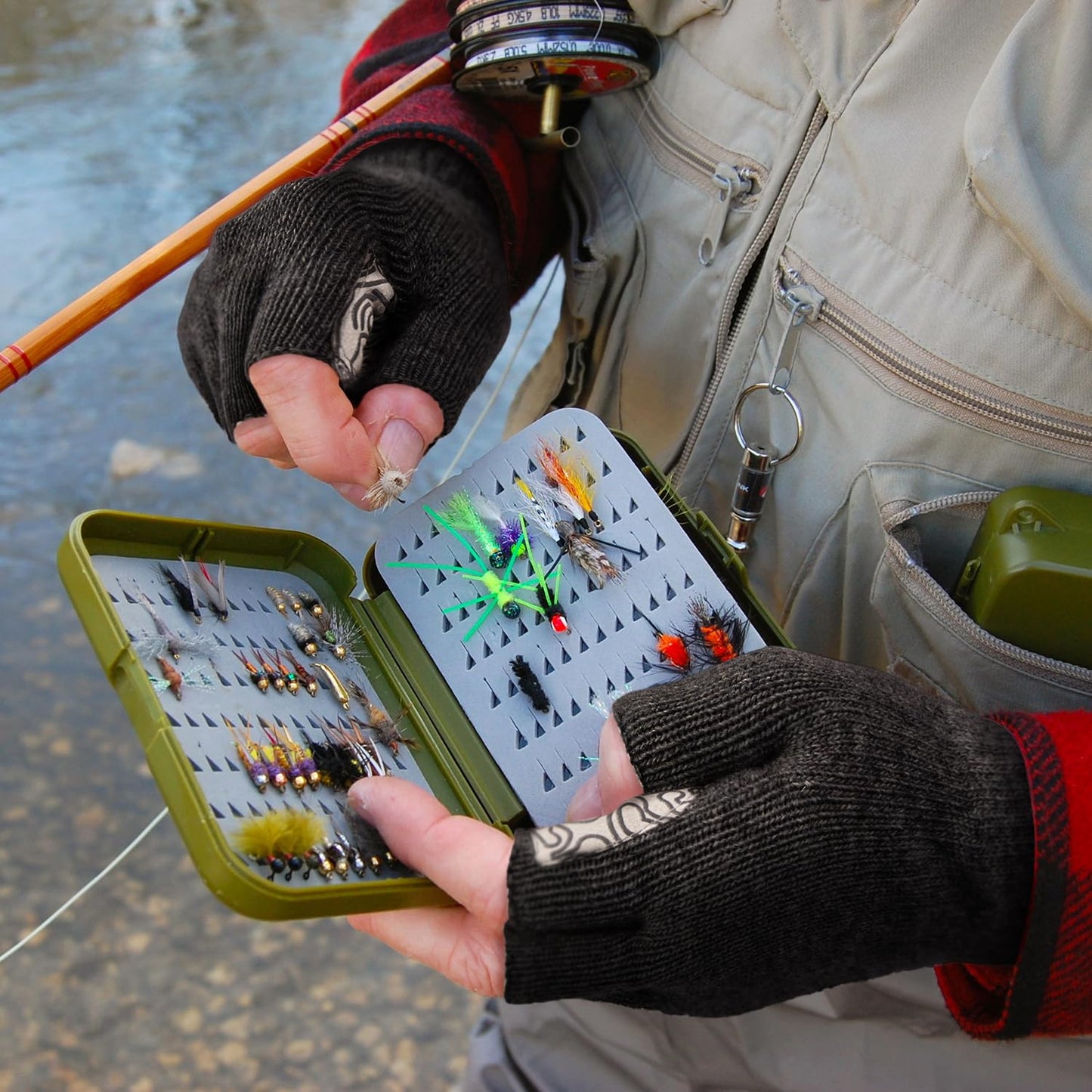 Palmyth Wool Fingerless Fishing Gloves - Warm for Men & Women: Cold Weather Fly Fishing, Ice Fishing, Photography & Hunting (Obsidian, S/M)