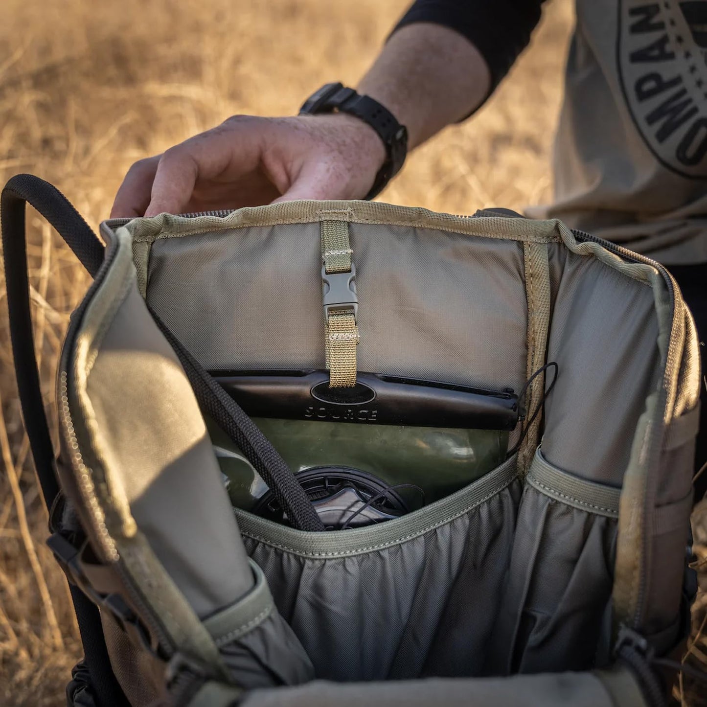 Eberlestock Bandit Pack - Rugged EDC Backpack Built For The Office Or The Outdoors (Grey)