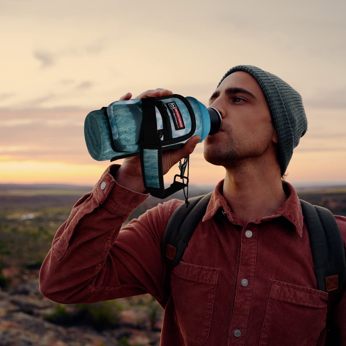 NATURE PIONEOR Water Bottle Carrier Holder Sleeve with Adjustable Strap25 32 40 oz, Insulated Water Bottle Holder Sling Bag