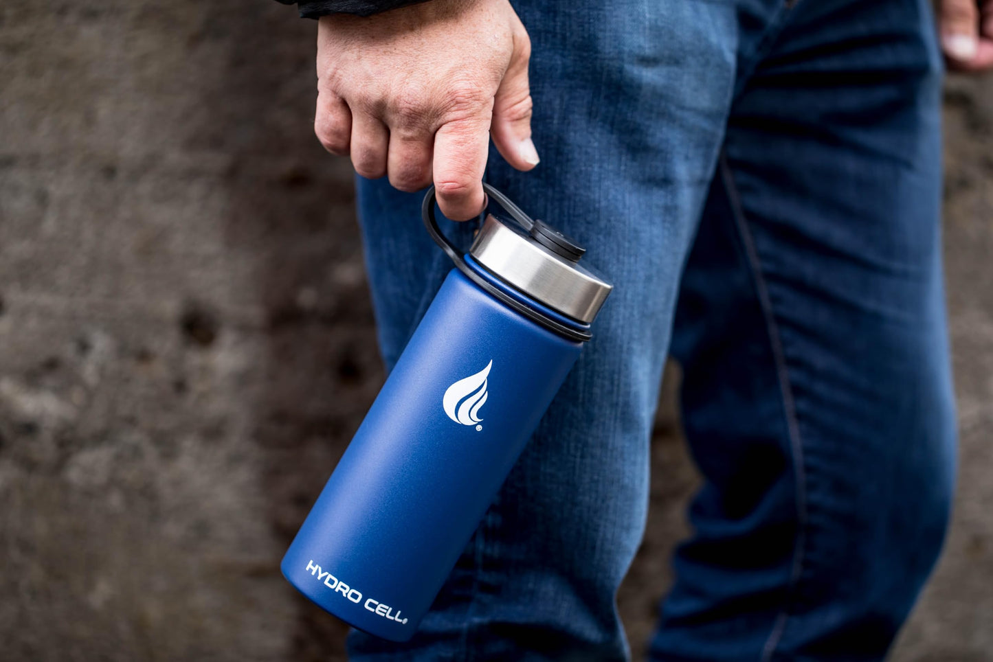 HYDRO CELL Stainless Steel Insulated Water Bottle with Straw - For Cold & Hot Drinks - Metal Vacuum Flask with Screw Cap and Modern Leakproof Sport Thermos for Kids & Adults (Navy 18oz)