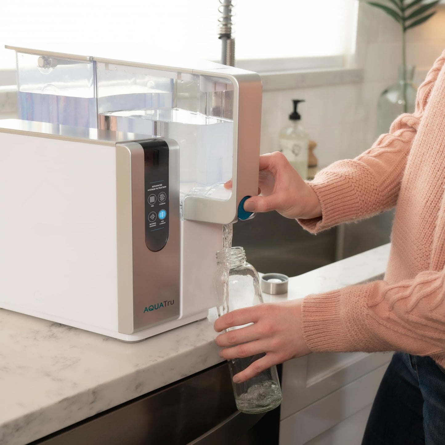 AquaTru Classic Countertop Water Filtration Purification System for PFAS & Other Contaminants with Exclusive Ultra Reverse Osmosis Technology (No Installation Required) | BPA Free (AquaTru Classic)