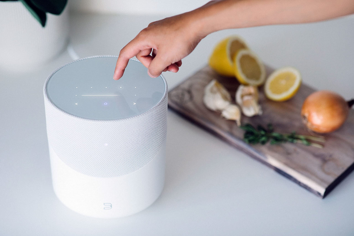 Bluesound Pulse M Omni-Hybrid Wireless Music Streaming Speaker with Bluetooth - White - Compatible with Alexa and Siri