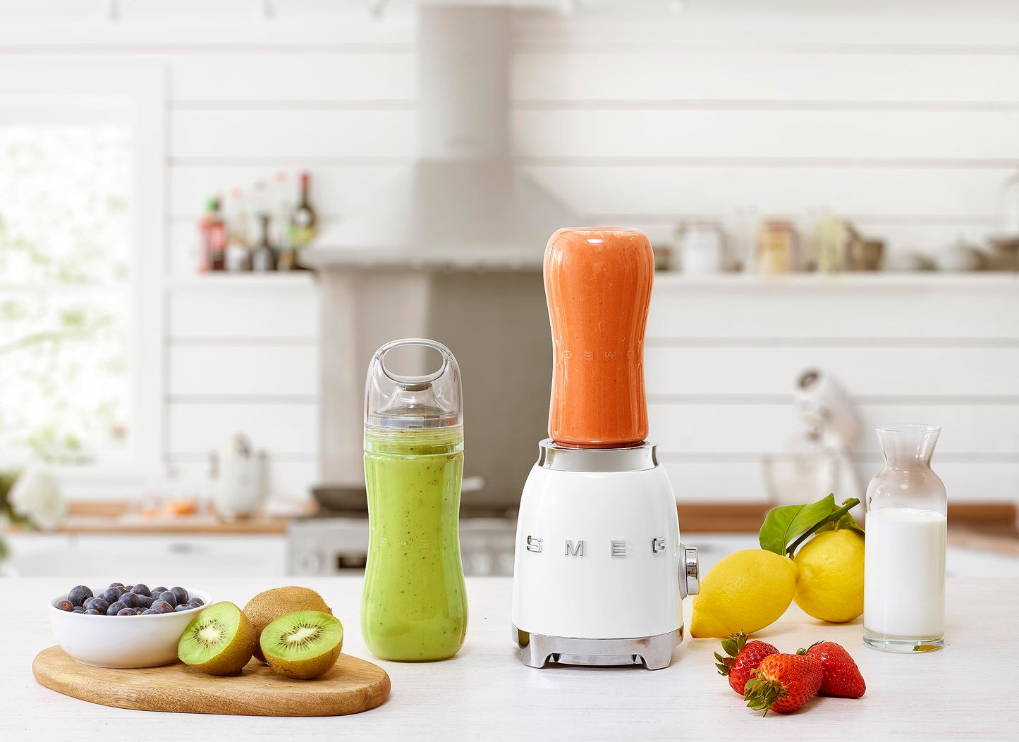 SMEG PBF01WHEU Personal blender, Plastic