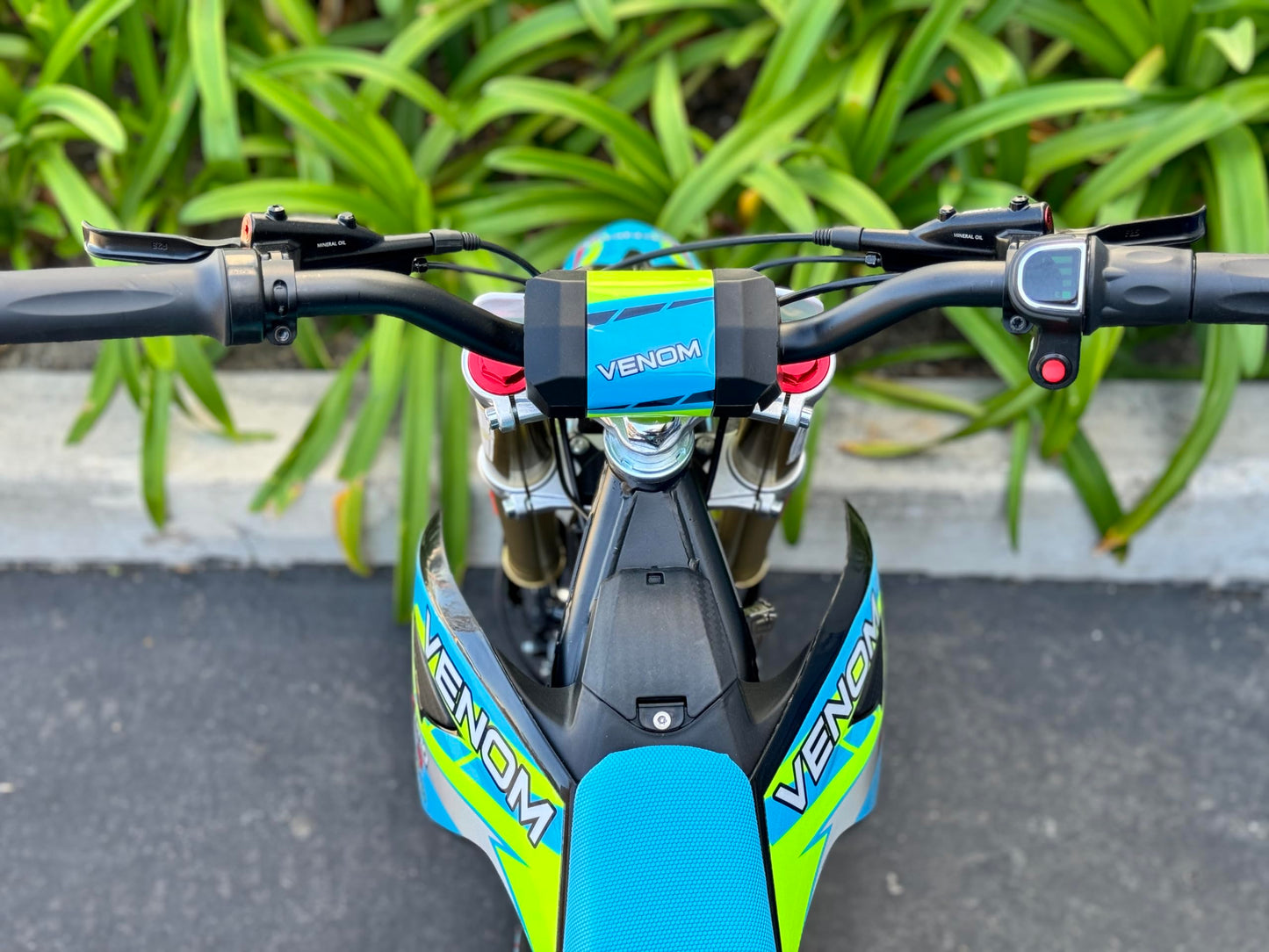 BELMONTE BIKES Blue Venom 1600W PRO 48V Electric Dirt Bike Lithium Battery 48V Speed Governor (Blue)