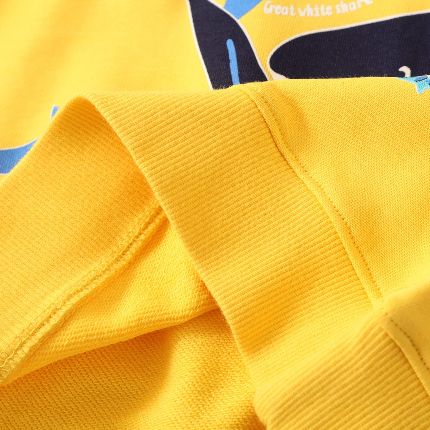 Akyzic Toddler Sweatshirts Boys Shark Clothes Crewneck Winter Long Sleeve Pullover Tops Shark Hoodies Baby Shark Shirt Yellow Sweater Kid 6t/8200