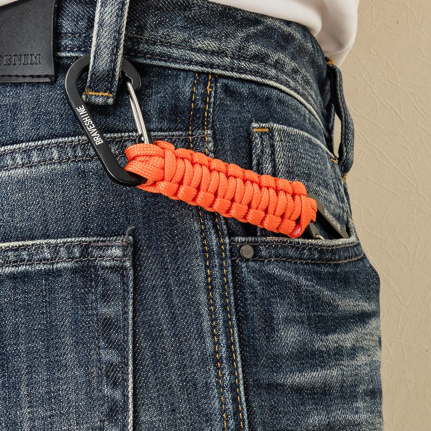BRAVESHINE 2 Pack Paracord Keychain Hook D Ring Carabiner Clips for Water Bottle, Key, Backpacks, Boys, Girls, Men, Women - Orange
