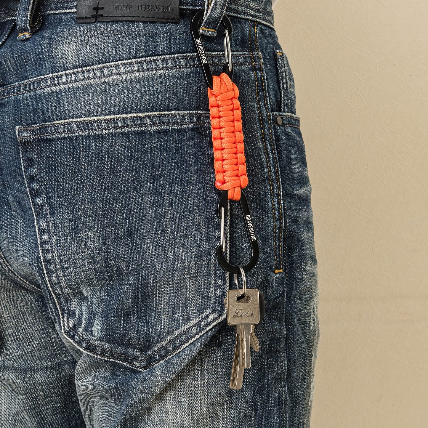 BRAVESHINE 2 Pack Paracord Keychain Hook D Ring Carabiner Clips for Water Bottle, Key, Backpacks, Boys, Girls, Men, Women - Orange