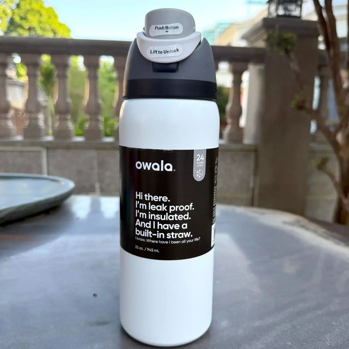 Owala FreeSip Insulated Water Bottle 24Oz/32Oz
