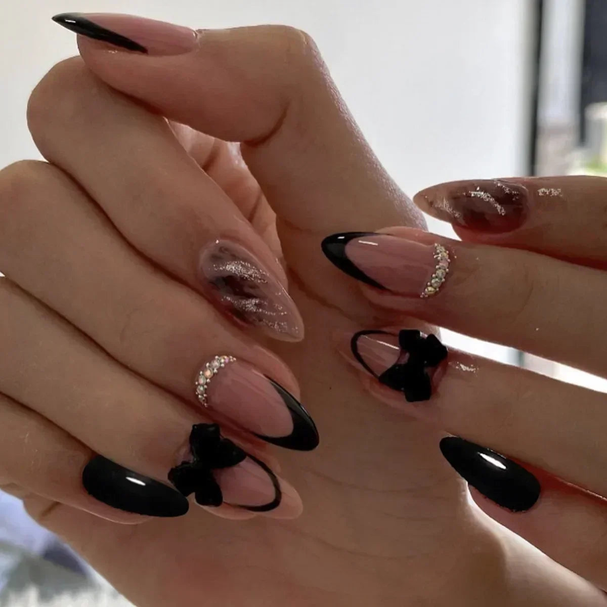 24pcs Short Almond Fake Nails