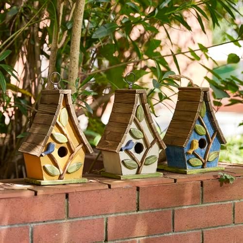 Glitzhome Bird Houses for Outside, Bluebird Houses for Outdoors, 9.5"H Hanging Bird House Decorative Solid Wood Birdhouse with Natural Wood Pallet Roof for Hummingbird,Sparrow,Wren Finch,Washed Yellow