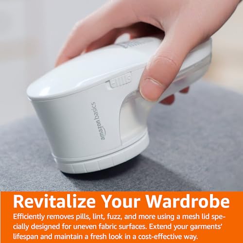 Amazon Basics Battery Operated Fabric Shaver for Lint and Fuzz Removal, Includes 2 Spare Blades, White