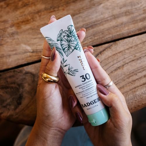 Badger Mineral Daily and Face Sunscreens Combo Travel Set, Organic Sunscreen Moisturizer with SPF 30, Hydrating Everyday Sunscreen Lotion, Vegan & Unscented 1.7 fl oz & 4 fl oz