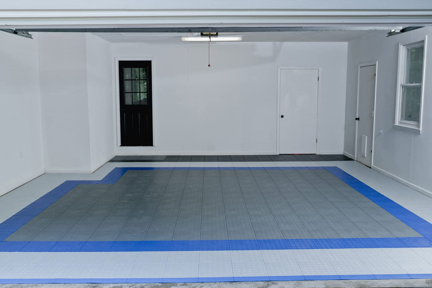 Speedway Garage Floor Diamond Tile, 12 x 12-Inch, Silver, 50-Piece Set