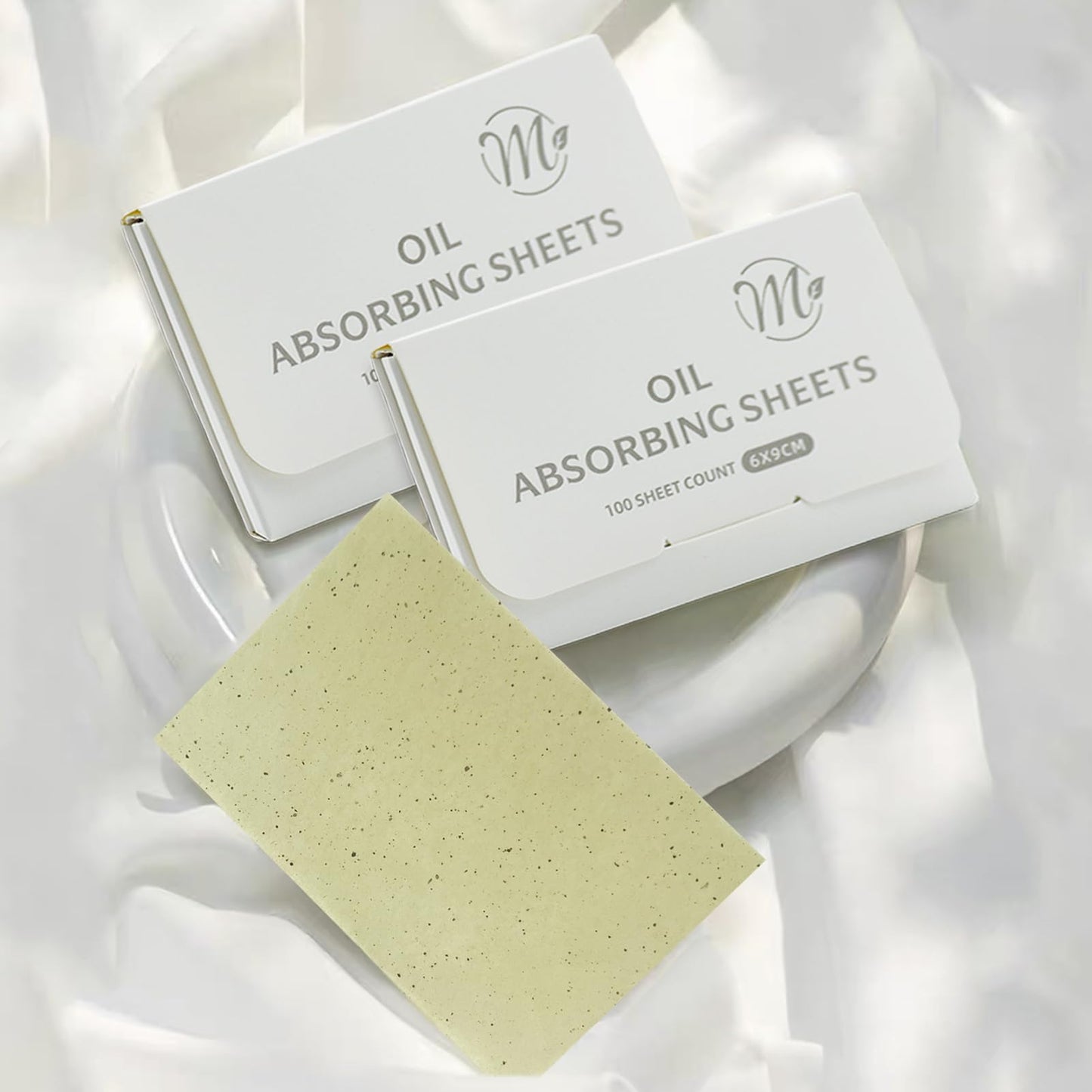 Natural Face Oil Blotting Paper -Bamboo Charcoal 600 Counts, Easy Dispensing Oil Absorbing Sheets, Premium Handy Facial Blotting Papers - Face Skin Care or Beauty Make Up Must Have (White-Green Tea)