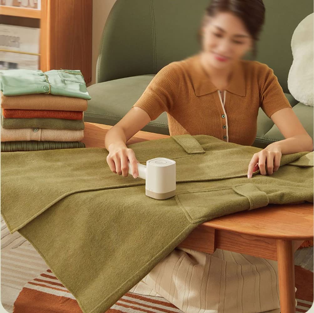 XARONF Electric Lint Remover, Fabric Shaver, Fuzz Remover, Quickly and Effectively Remove Pilling of Clothes,Sweaters,Couch,Bed Sheets,Socks and Other Fabric, Large Capacity Dirt Tank, USB Powered (C