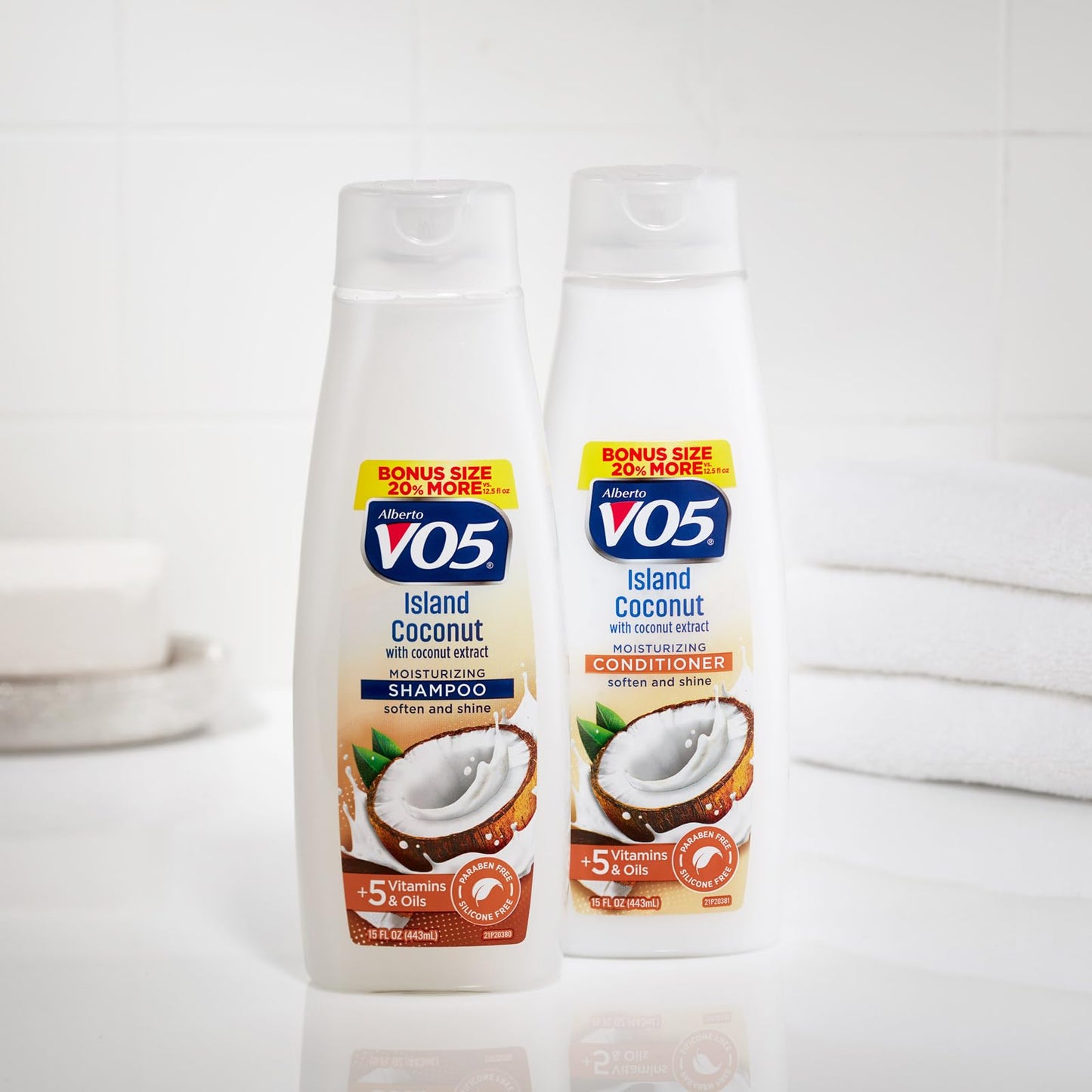Alberto VO5 - Island Coconut Moisturizing Shampoo - Hydrating Shampoo - With Coconut Milk, Vitamin E and Biotin - Long Lasting Fragrance - 15 oz