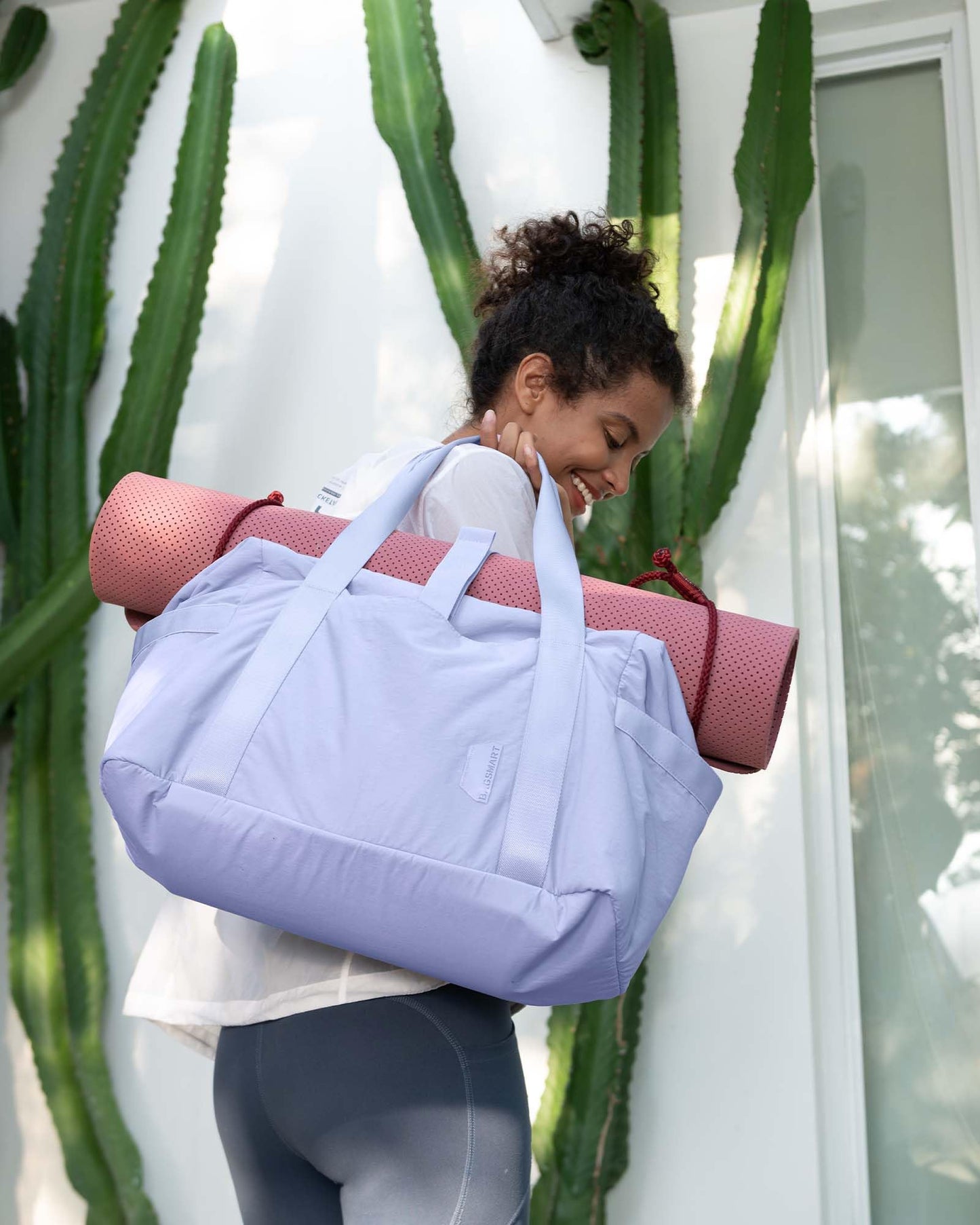 BAGSMART BAGSMART Gym Bag for Women, Carry on Weekender Overnight Bag, Travel Duffel Bags with Trolley Sleeve, Personal Item Travel Bag Tote Bag Workout Dance Bag, Purple-34L