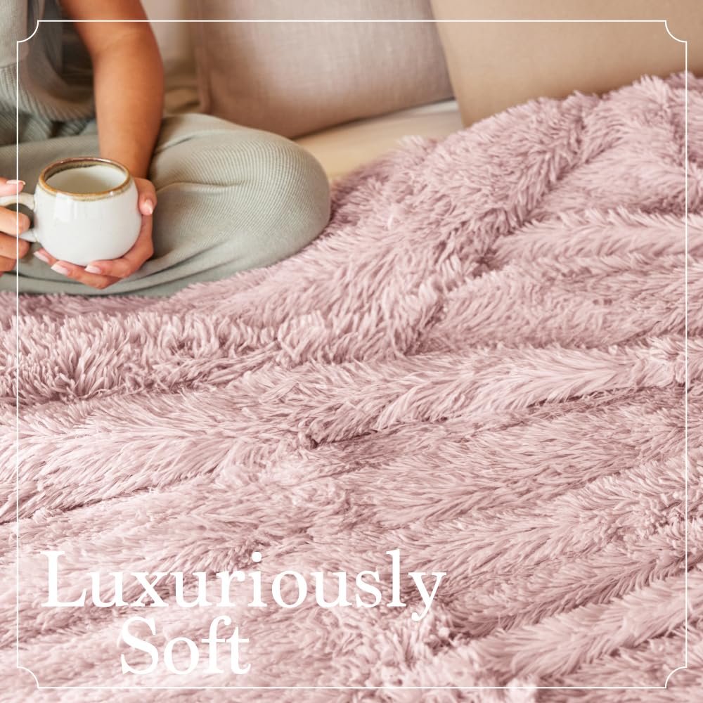 The Connecticut Home Co Throw Blanket Soft Fluffy Room Decor, Cozy Warm Throws for Bed, Couch, Gifts for Women, Bedroom Cute Aesthetic Blankets Shag and Sherpa, 65x50, Dusty Rose