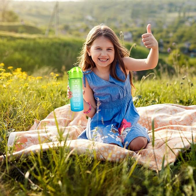 XACIOA Water Bottle with Straw,18oz Plastic Cup with Motivational Time Marker,1L Tritan Sport Lightweight Leakproof BPA-Free,Wide Mouth Fast Flow Ensure You Have Times to Drink,with Straw & Cup Brush