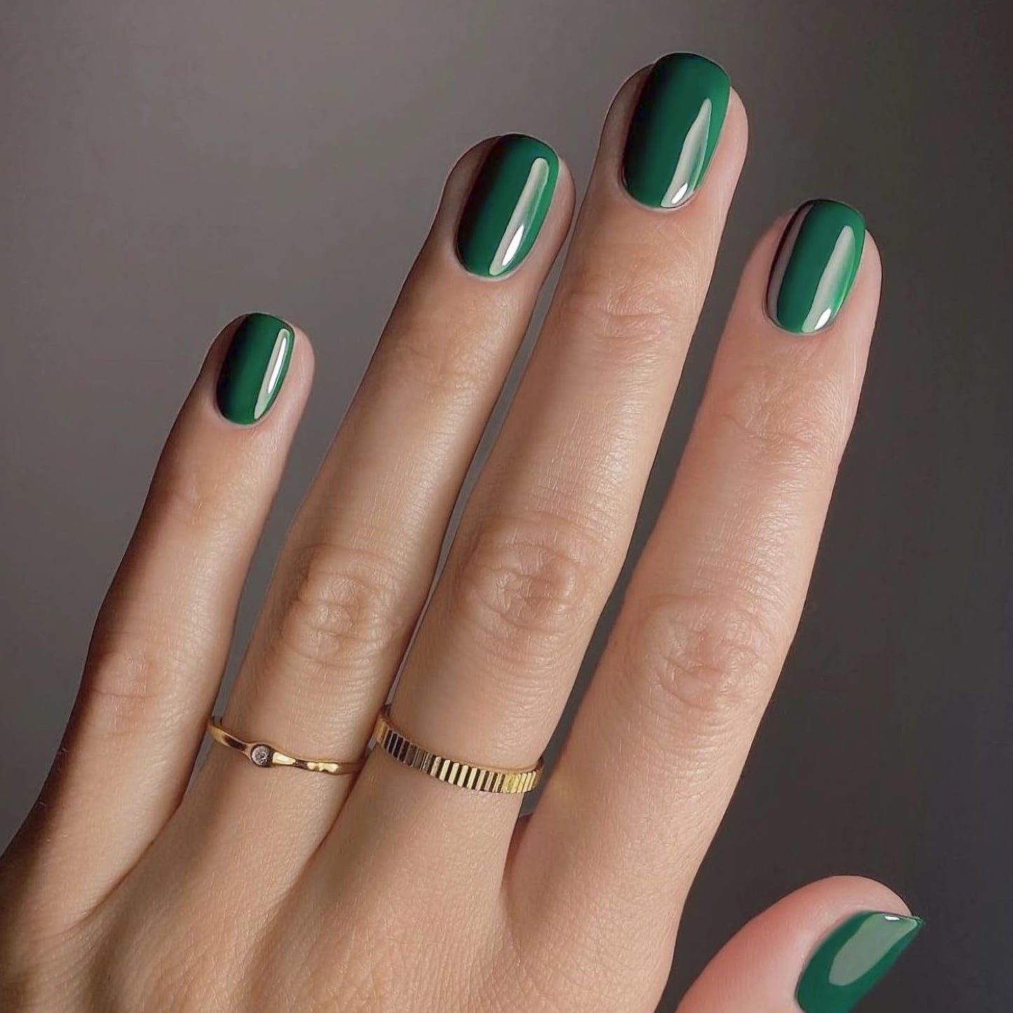 AILLSA Green Gel Nail Polish Shamrock Green Gel Polish Pine Spring Gels Long Lasting Bright Color Opaque Gel Polish Soak Off U V Gel Nail Saint Patrick's Day Gifts 0.51 Fl Oz/GF08