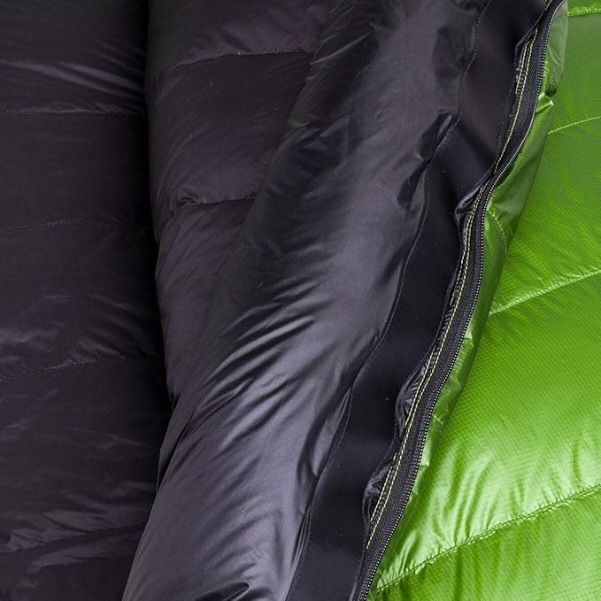 Western Mountaineering 10 Degree Versalite Sleeping Bag Moss Green 6FT / Right Zip