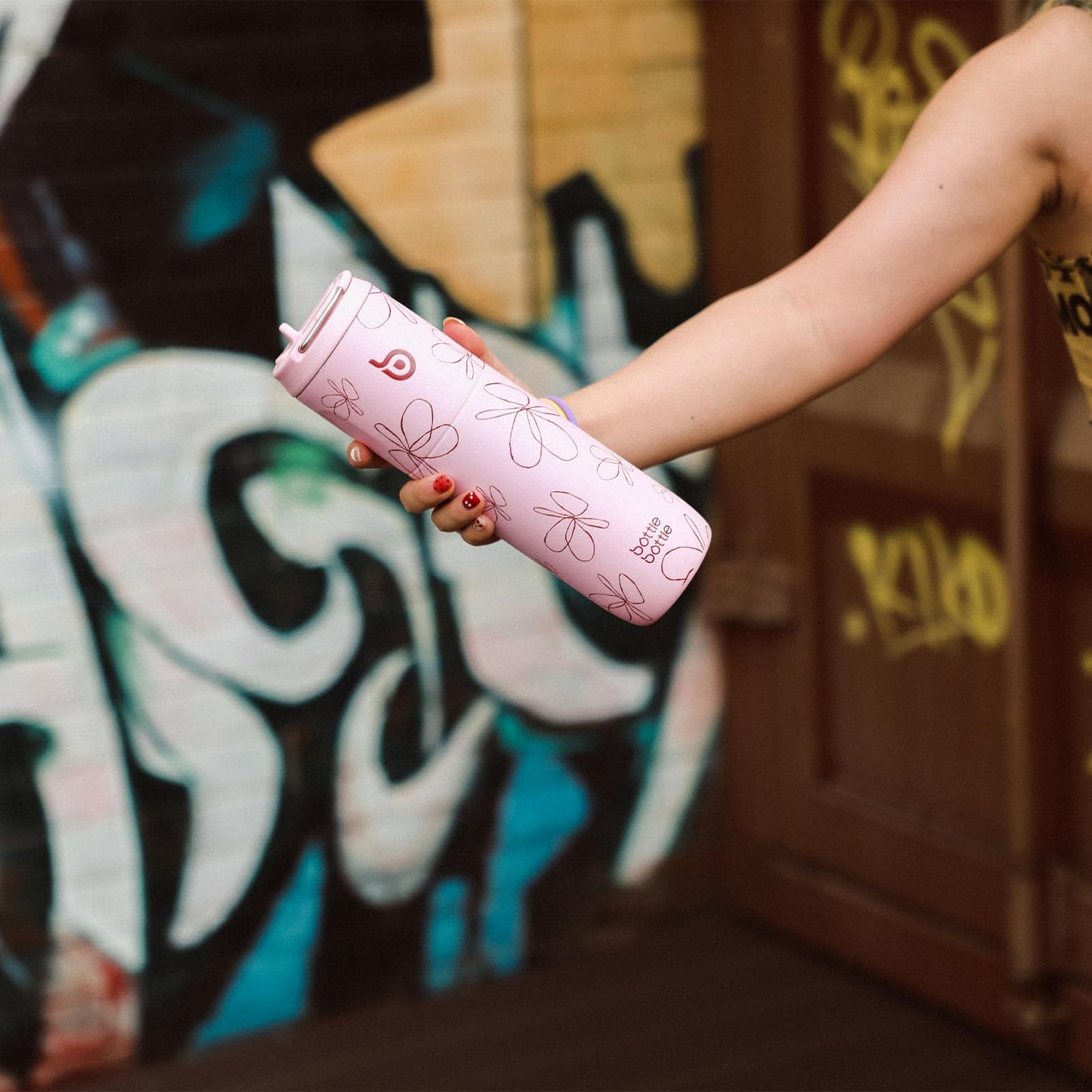 BOTTLE BOTTLE Insulated Water Bottle 24oz with Straw Lid and Handle for Sports Travel Gym Stainless Steel Water Bottles Double-Wall Vacuum Metal Thermos Bottles Leak Proof BPA-Free (Flower Frenzy)