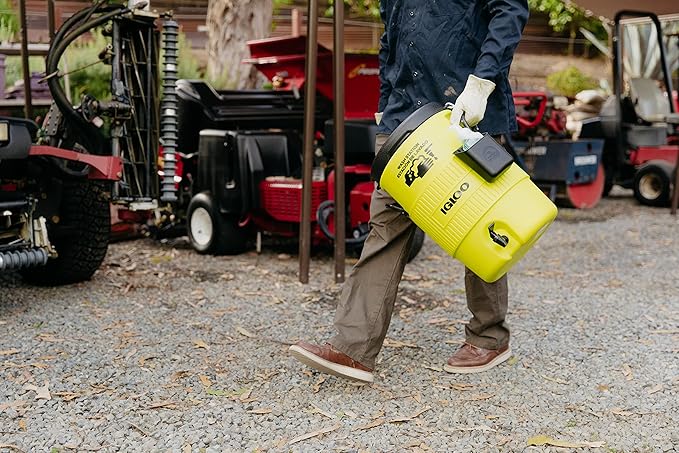 Igloo Sports Cooler Water Beverage Dispenser, Insulated 5 & 10 Gallon Water Cooler, Insulated Drink Dispenser with Spout, Portable Handwashing Stations