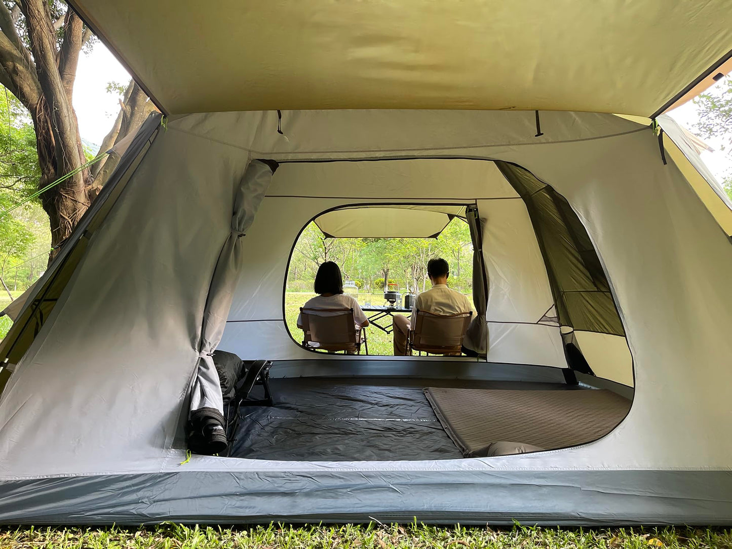 Three Bears Outdoor 6 Person Camping Tent - Waterproof Windproof Double Layer Design - Family and Car Camping - with Carry Bag and Storage Pouch - 76 Inches High (Dark Green)