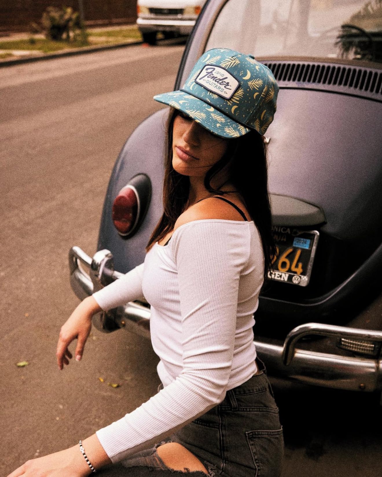 AMERICAN NEEDLE Fender Mojave Adjustable Snapback Baseball Trucker Hat (23007A-FEND-SMBL)