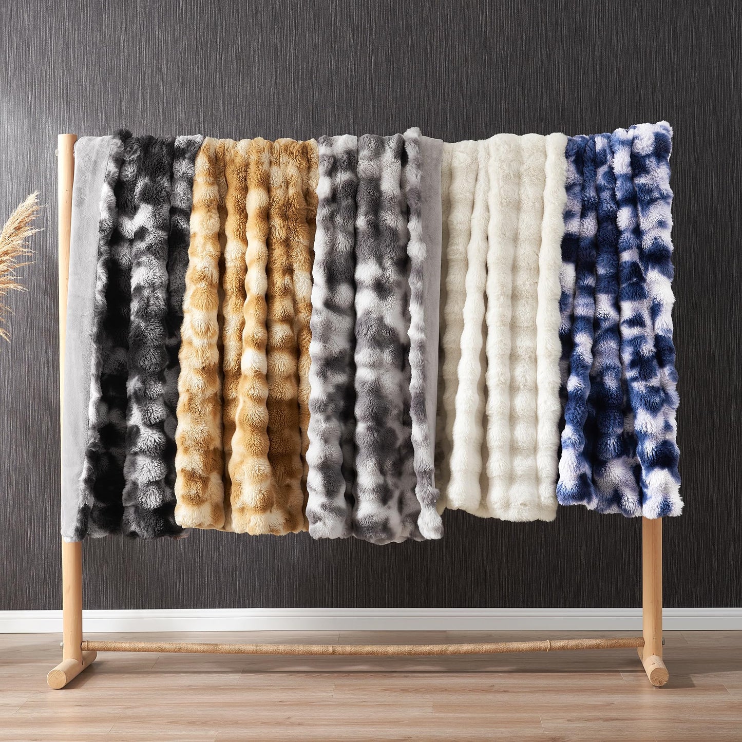 Amélie Home Faux Fur Throw Blanket for Couch, Fuzzy Soft Plush Thick Bubble Blanket for Sofa Bedroom Living Room, 50"x60" Inches, Tie-dye Black
