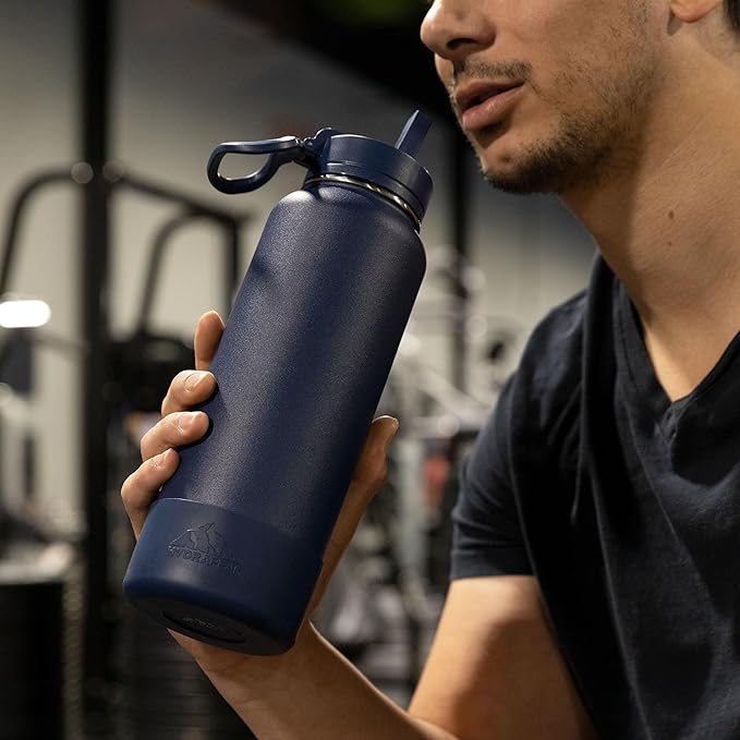 Hydrapeak 32oz Sport Insulated Water Bottle with Straw or Chug Lid, Leak & Spill Proof, Keeps Drinks Cold for 24 Hours, Hot for 12 Hours, Premium Stainless Steel Water Bottles (32oz, Grey)